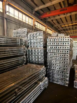 Adjustable Props, Painted Heavy‑Duty Telescopic Steel Shoring Prop, Multiple Accessories Available for Concrete Formwork Building Construction Support